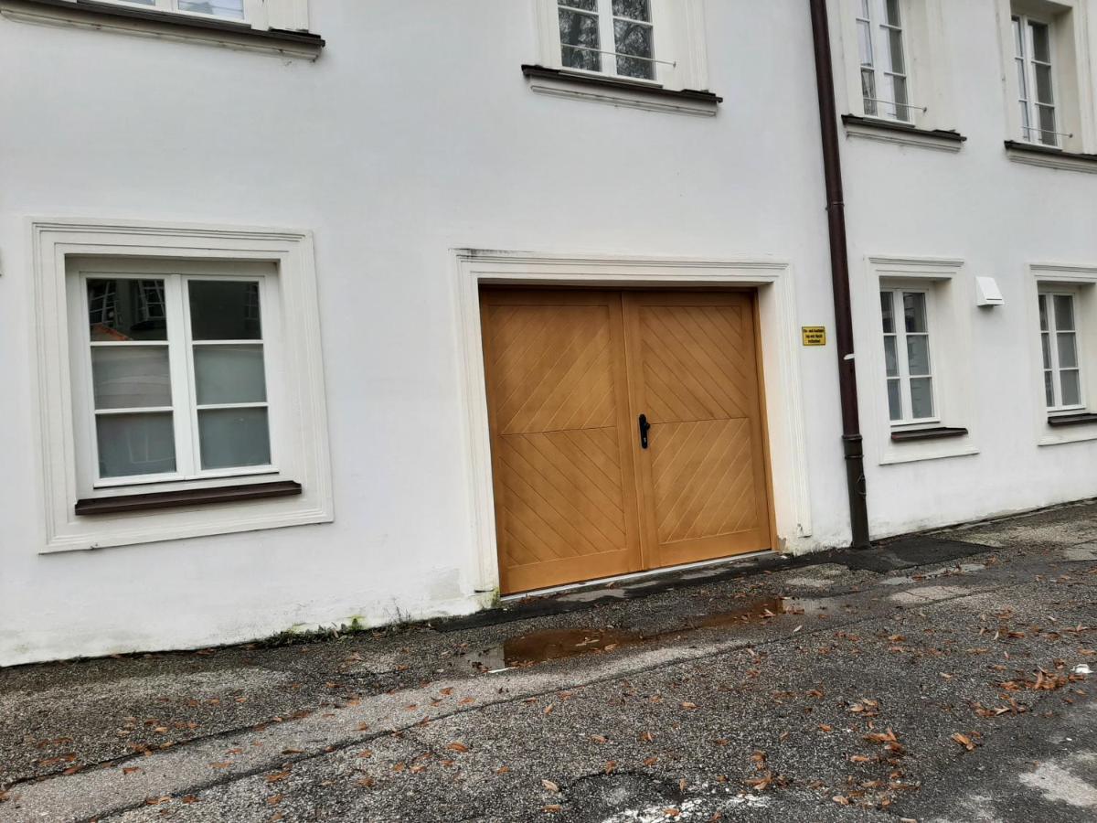 Zentrale Lage I Historisch I Parkplatz I Fahrradkeller Daire Straubing Dış mekan fotoğraf